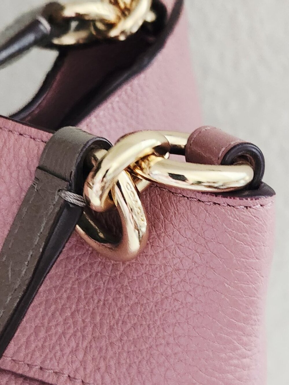 Like New Rare Coach Two-Tone Pink & Tan Leather Shoulder Bag Purse - Picture 14 of 14